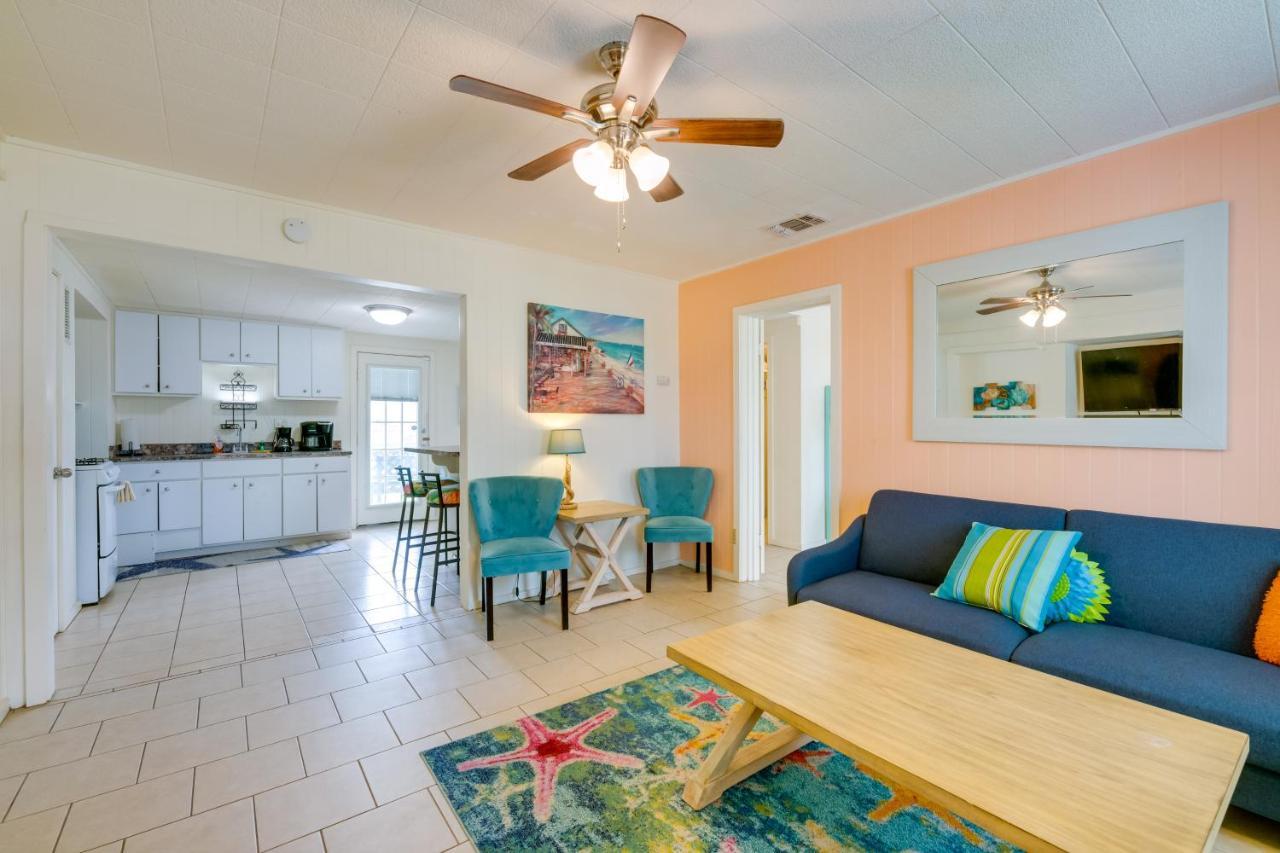 Beautiful Rockport Townhome - Walk To Aransas Bay! Kültér fotó